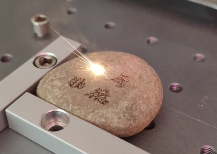 光纖激光打標(biāo)機(jī)選型指南：從需求到購(gòu)買(mǎi)的全面解析